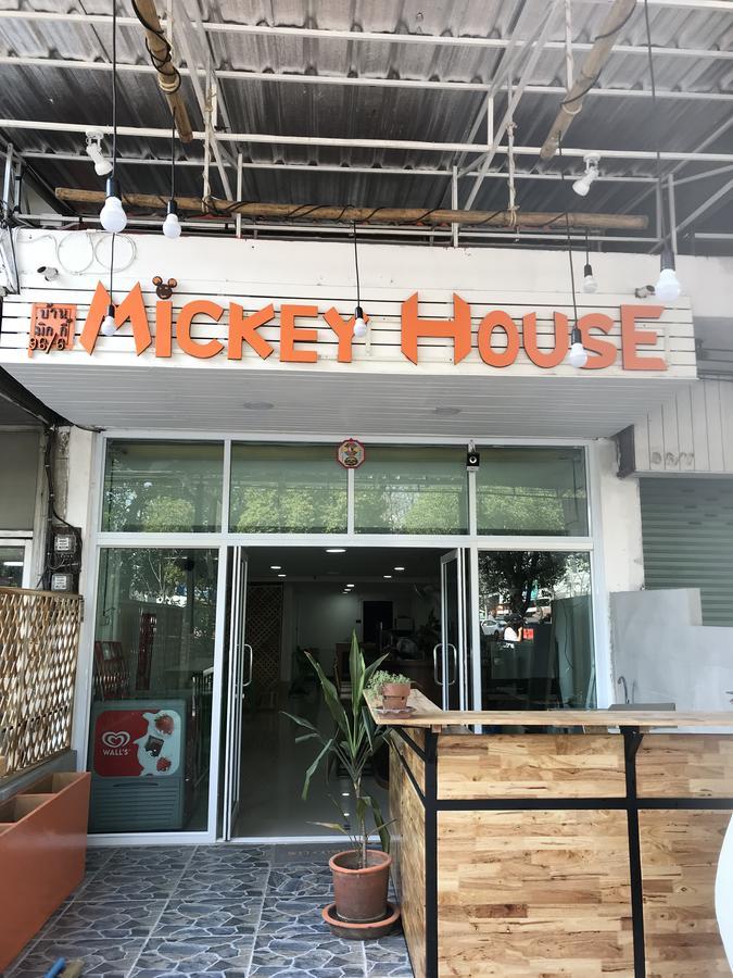 Mickey House Hotel Chiang Mai Esterno foto